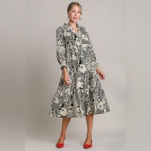 Umgee Two Toned Floral Midi Dress with Piping Details in Black medium - NWT